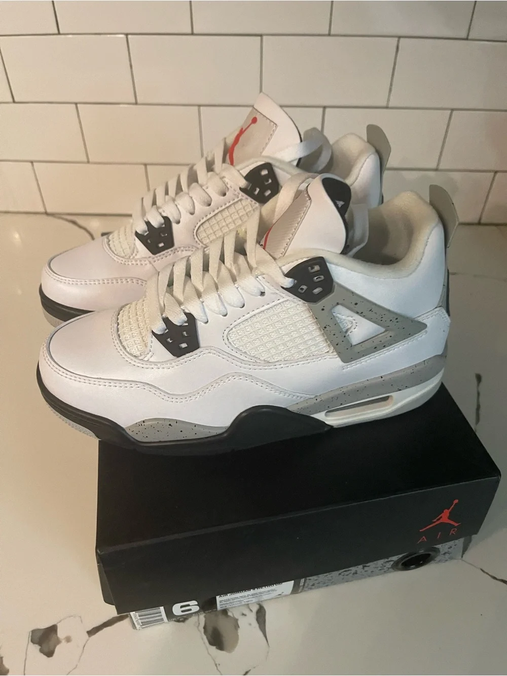 Men’s Retro 4 White Cement Size 6.